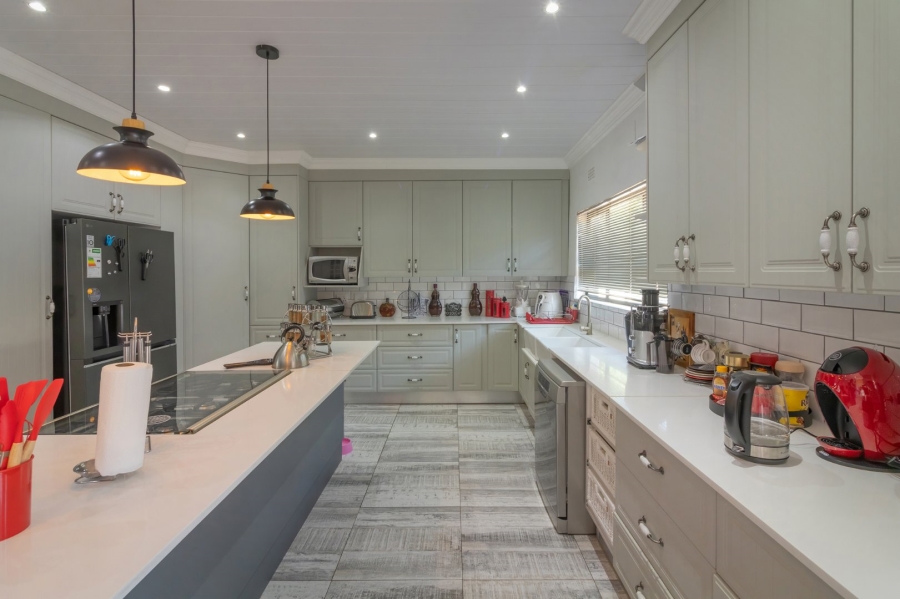 4 Bedroom Property for Sale in Panorama Free State